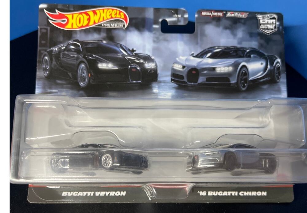 Hot Wheels Bugatti Veyron & 16 Bugatti Chiron Premium Car Culture 2 Pack 1:64
